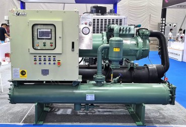 防爆型水冷螺桿式低溫冷水機(jī)組